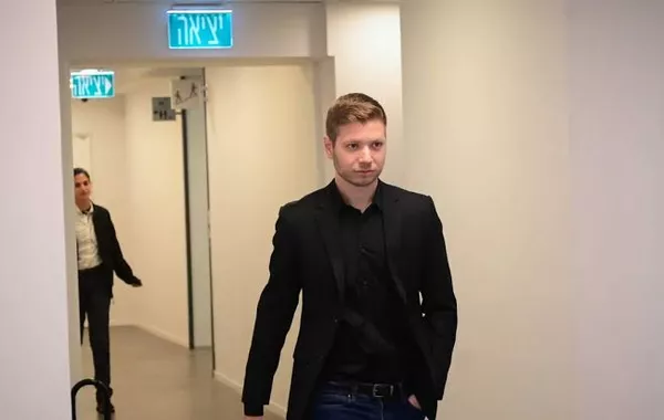 Israel Evacuates Netanyahu’s Son From Florida Amid Iranian Plot