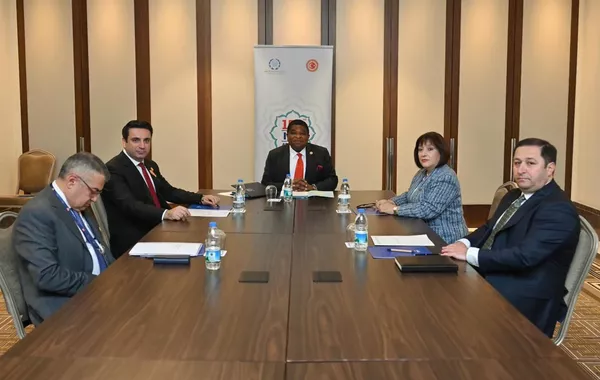 Armenian and Azerbaijani Parliamentary Speakers Agree to Keep Dialogue Open