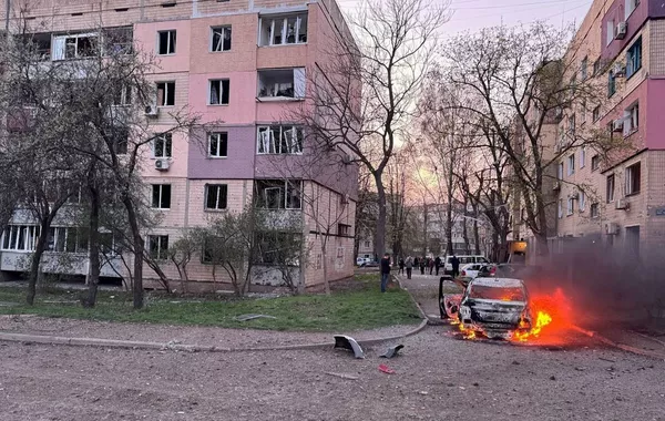 Russian Strikes Hit Ukraine's Kryvyi Rih, Pavlohrad