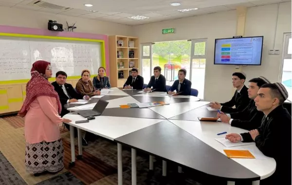 Turkmen Students Begin Cutting-Edge Training at Malaysia’s Petronas University