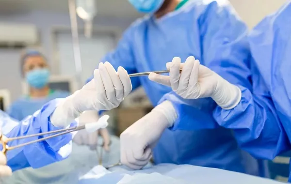 Kazakh Doctors Remove 2.5kg Uterine Fibroid from Patient
