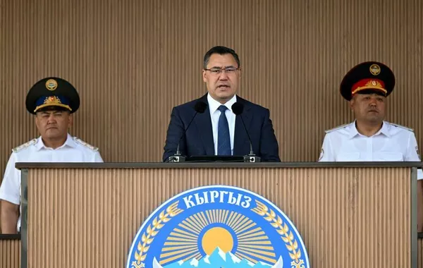 Kyrgyzstan's President Inaugurates New Military Unit Building in Bishkek