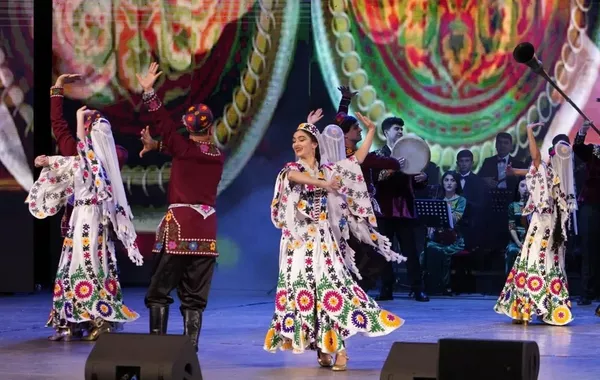 Tajikistan’s Culture Days Open in Bishkek With Music, Dance and Friendship