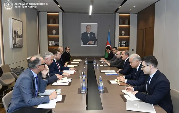 Azerbaijan’s FM Briefs US Minister of State on Baku-Yerevan Peace Process