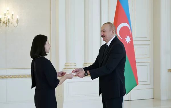 President Aliyev Highlights Renewed Ties as French Ambassador Presents Credentials