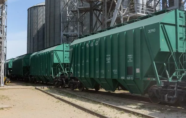 Kazakhstan Railways Triples Grain Shipments to Azerbaijan