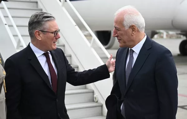 UK PM Arrives in Armenia for EPC Summit