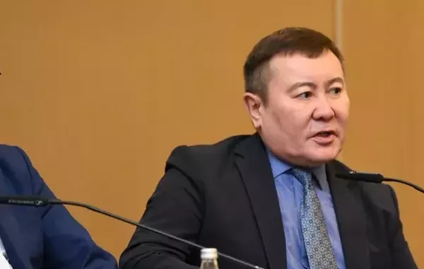 Pundit: C6 Nations May Unite in Military Production