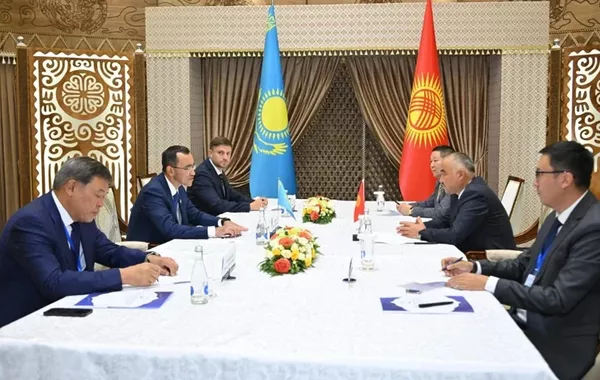 Kazakh, Kyrgyz Parliamentary Speakers Forge Stronger Ties in Bishkek
