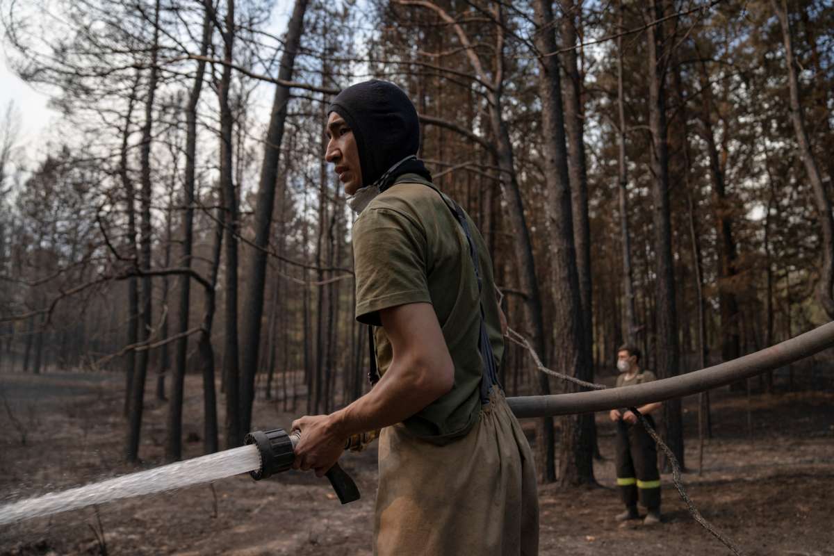 Kazakhstan Mourns 14 Forestry Workers Killed in Wildfire