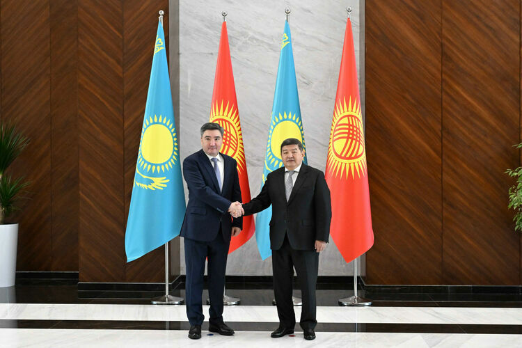 Kyrgyzstan and Kazakhstan Prime Ministers Hold Meeting in Bishkek