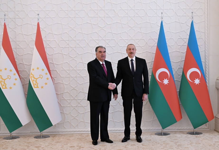 Tajikistan's President Holds Phone Call with President Ilham Aliyev