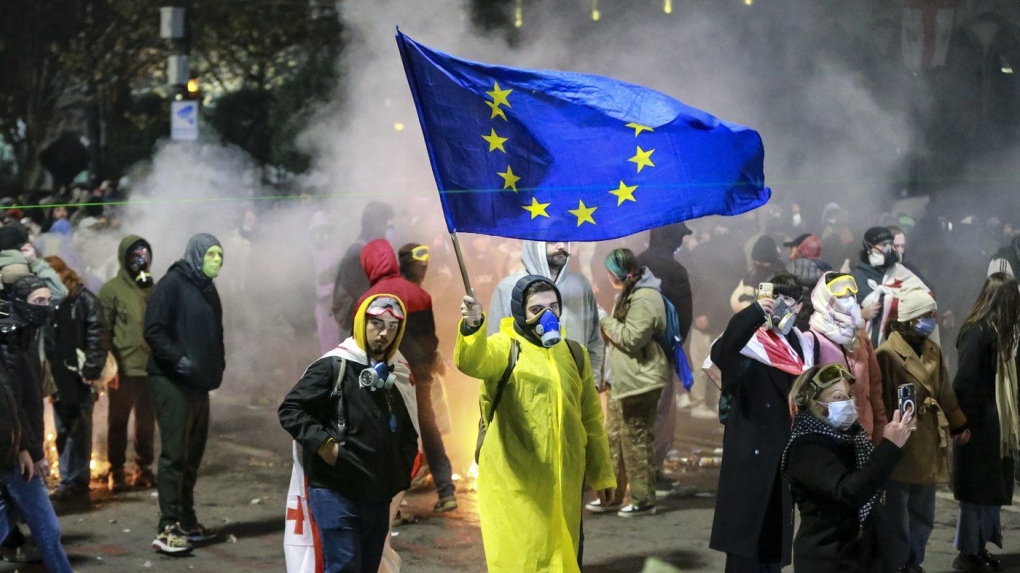 Georgians Protest in Tbilisi Against Suspension of EU Talks by Ruling Party