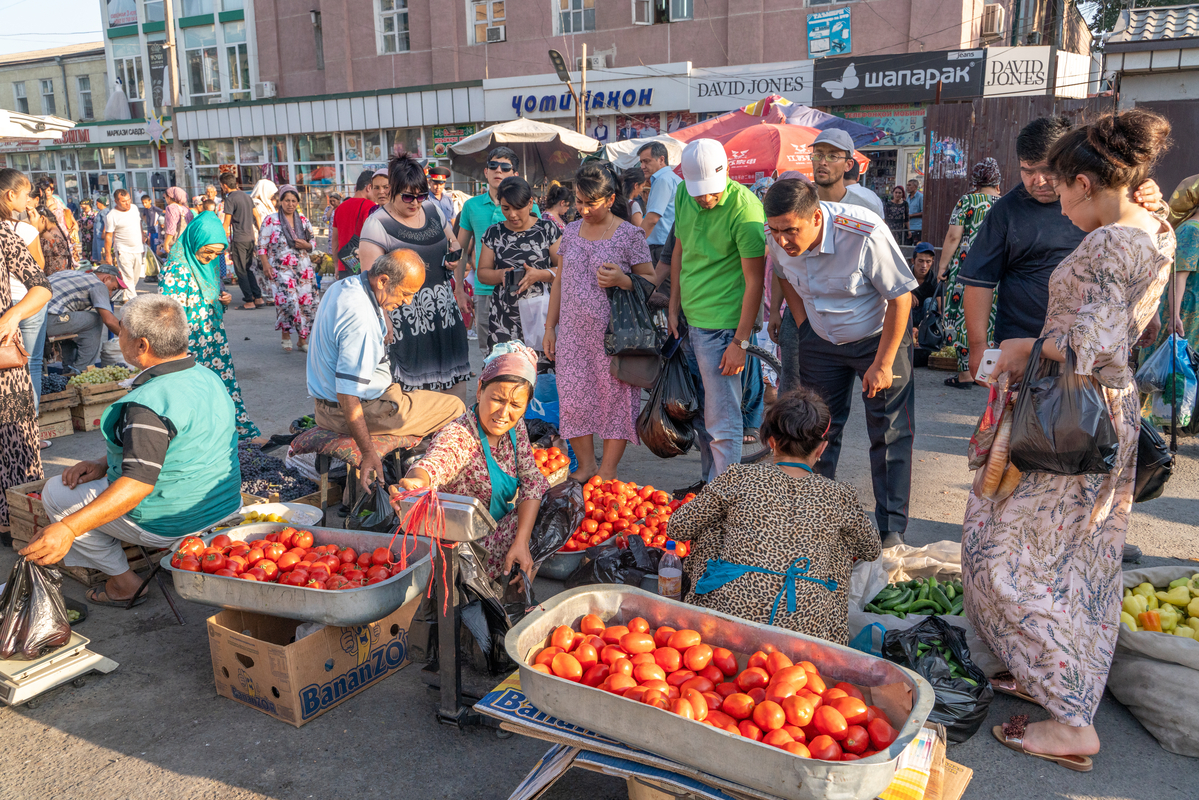 Tajikistan: Migrants Trapped Between Currency Depreciation and Harassment