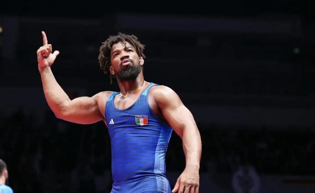 World and Kazakh Wrestling Stars to Face Off in Astana